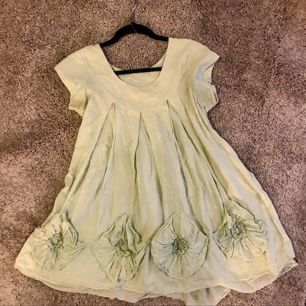 Cotton/linen mix size small boutique shirt
